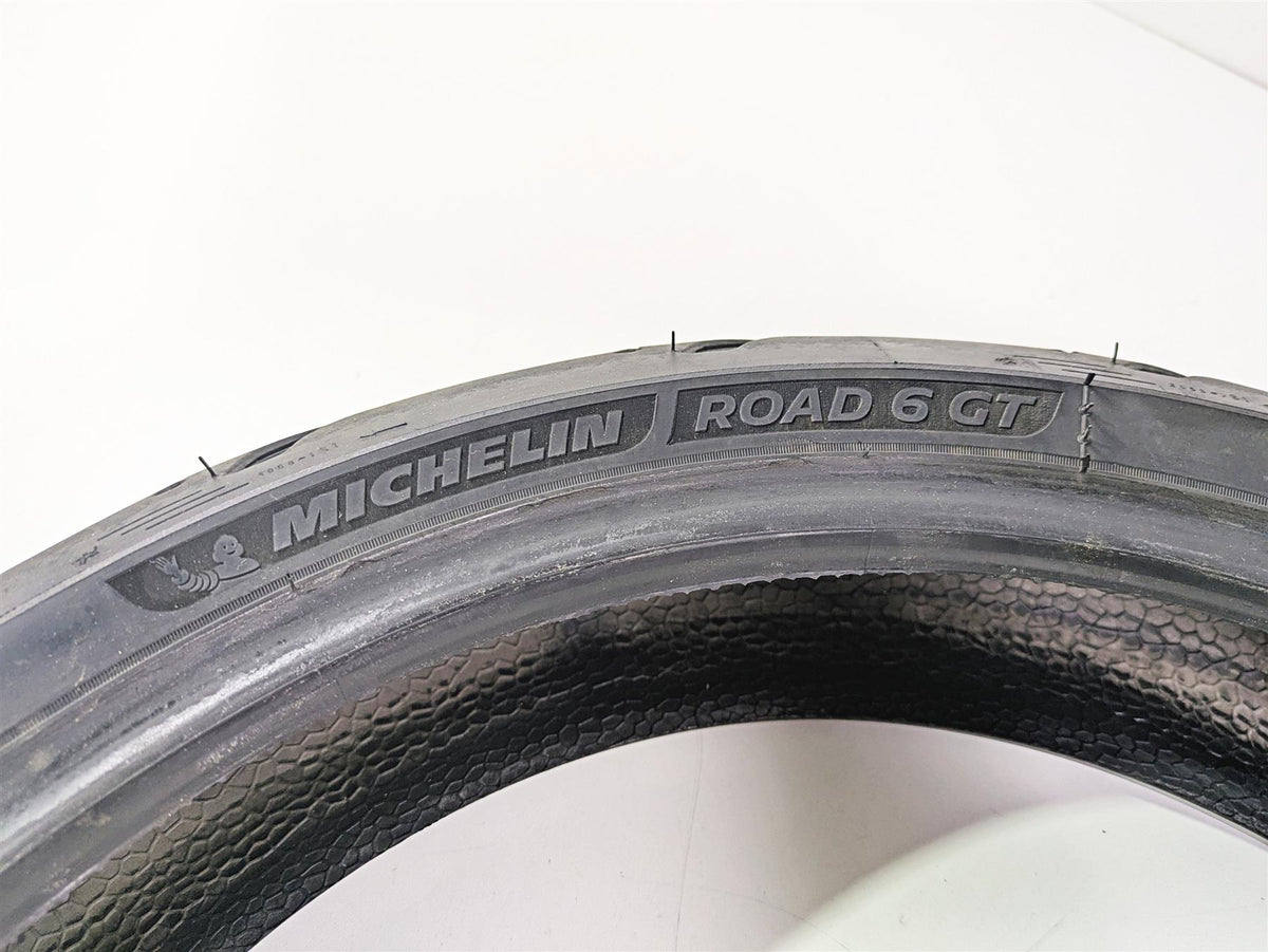 Used Front Motorcycle Tire Michelin Road 6 GT Tire 120/70R17 44614 {{ shop.shopifyCountryName }} - Mototech271