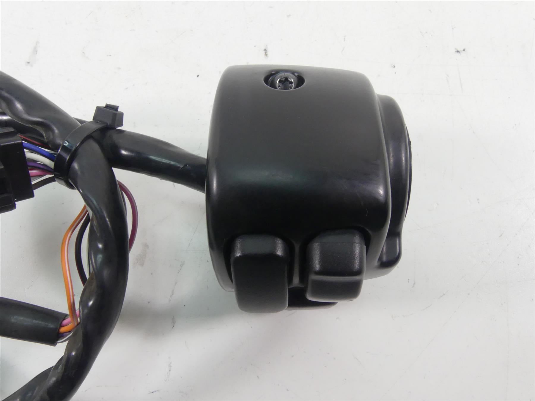 2013 Harley Touring FLHTK Electra Glide Right Hand Control Switch 71684-06A {{ shop.shopifyCountryName }} - Mototech271
