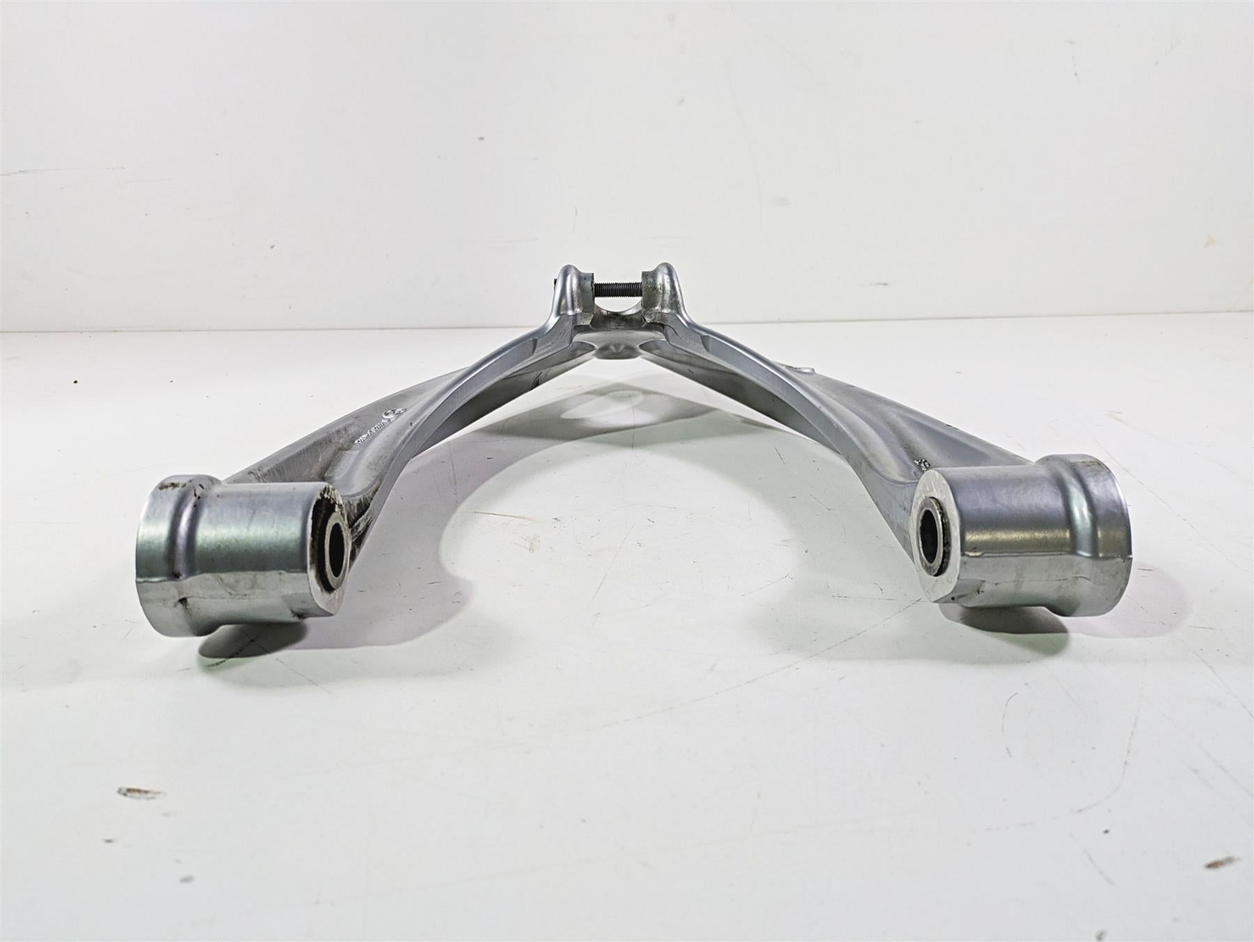 2012 BMW R1200R K27 Front Suspension Swingarm Trailing Arm 31427724774 {{ shop.shopifyCountryName }} - Mototech271