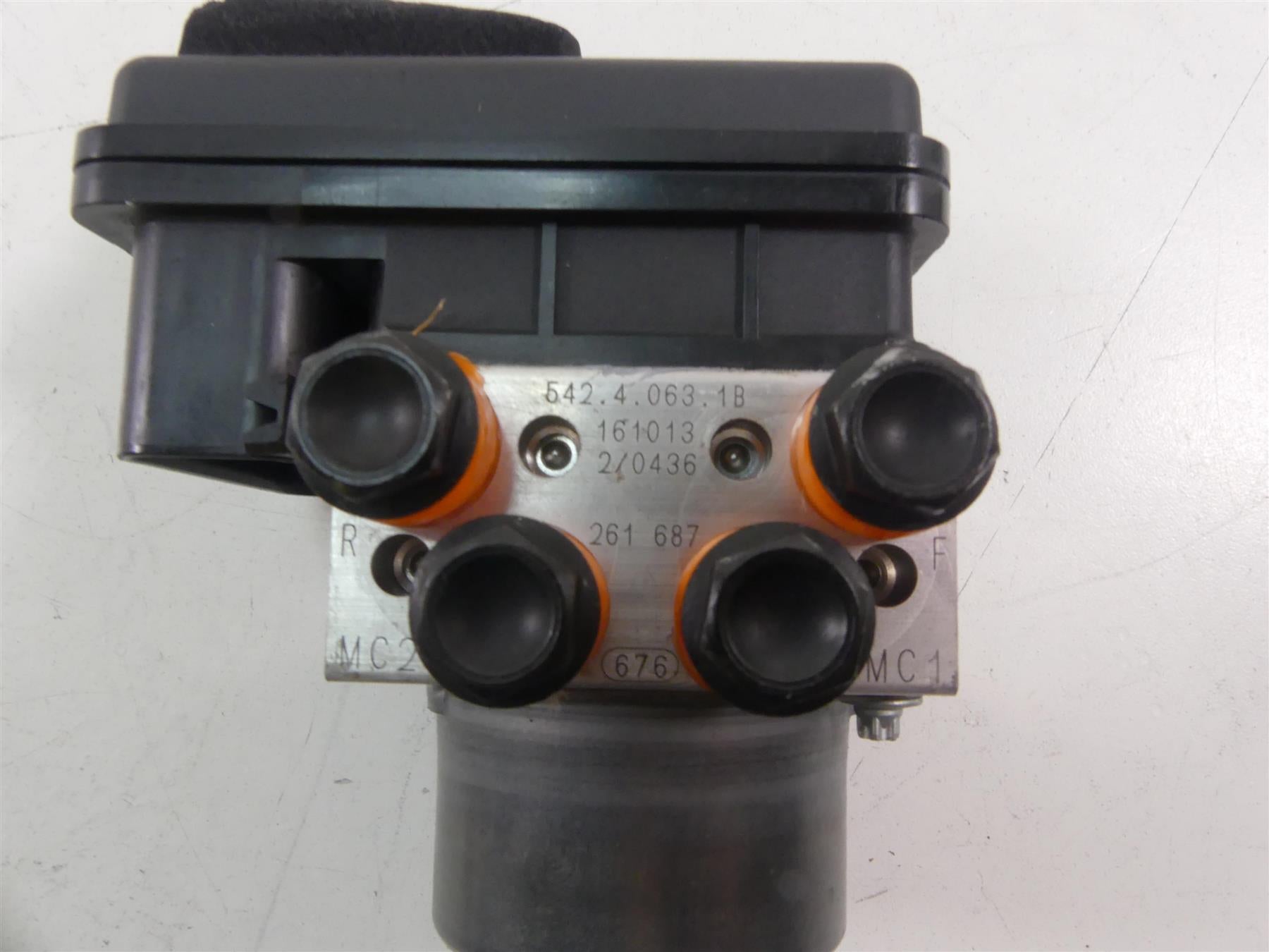 2017 Ducati Monster 1200 S Abs Brake Pump Pressure Module Unit 54240631B {{ shop.shopifyCountryName }} - Mototech271