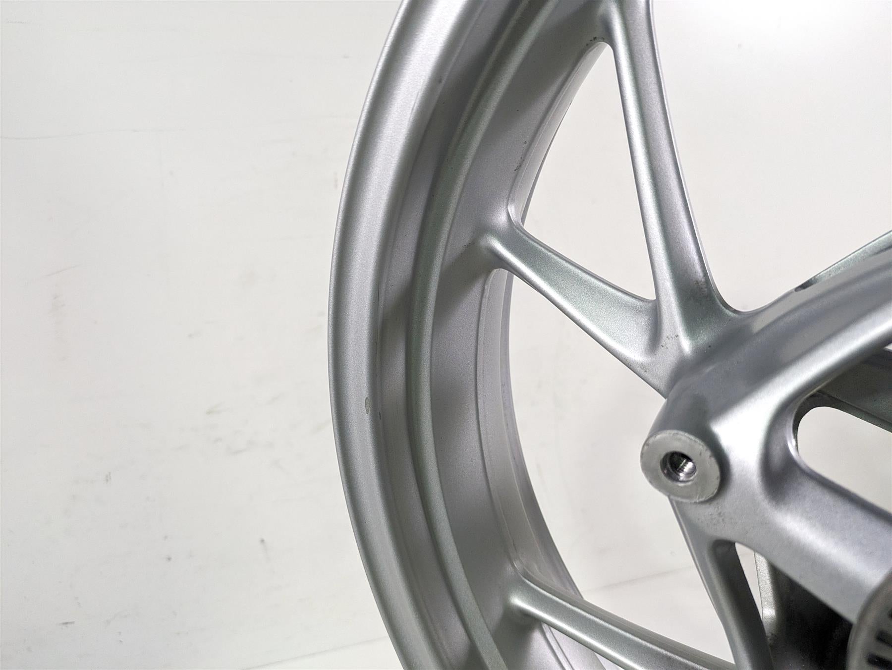 2022 BMW R1250 RT K052 Bent 17x3.5 Front Wheel Rim 36318538086 {{ shop.shopifyCountryName }} - Mototech271
