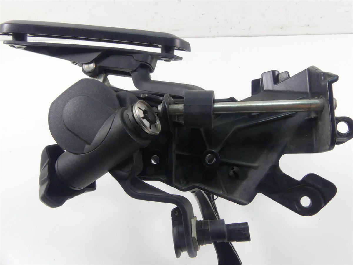 2019 BMW R1250GS K50 Front Panel Stay Carrier Windshield Adjuster 46638561351 {{ shop.shopifyCountryName }} - Mototech271