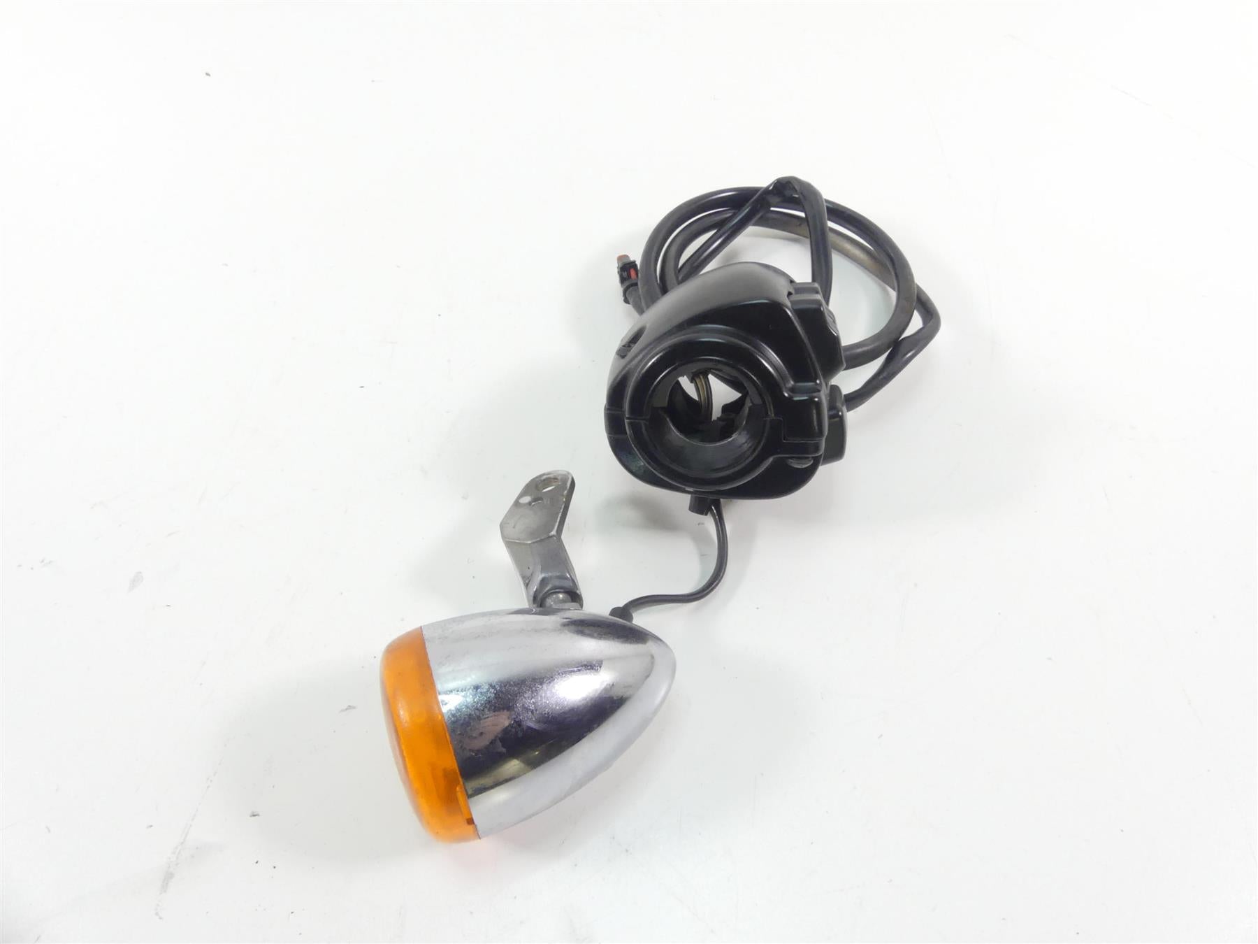2014 Harley FXDF Dyna Fat Bob Left Control Switch + Turn Signal Blinker 72945-12 {{ shop.shopifyCountryName }} - Mototech271