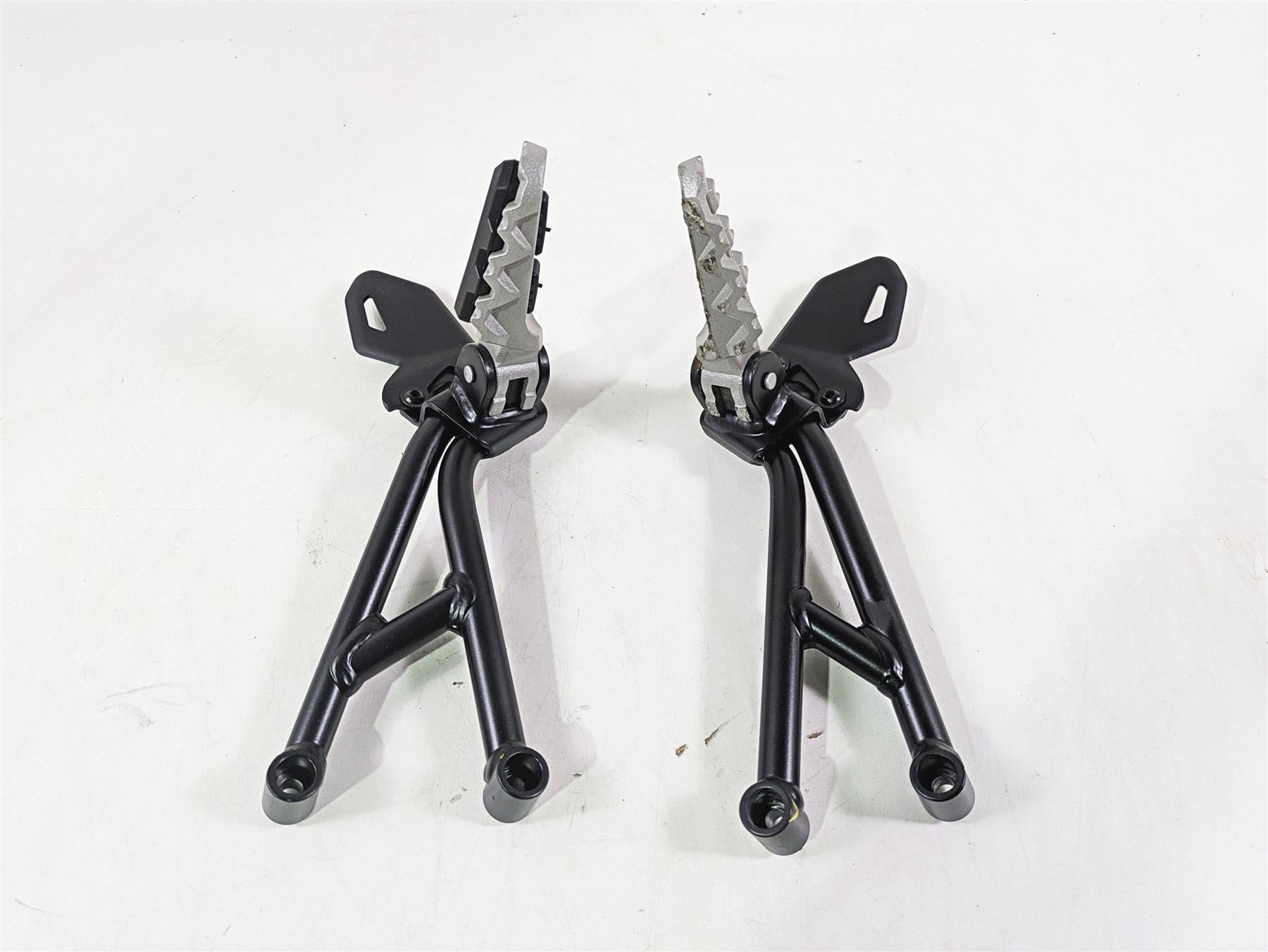 2022 Ducati Scrambler Desert Sled Rear Passenger Footpeg Set 46510752BA | Mototech271