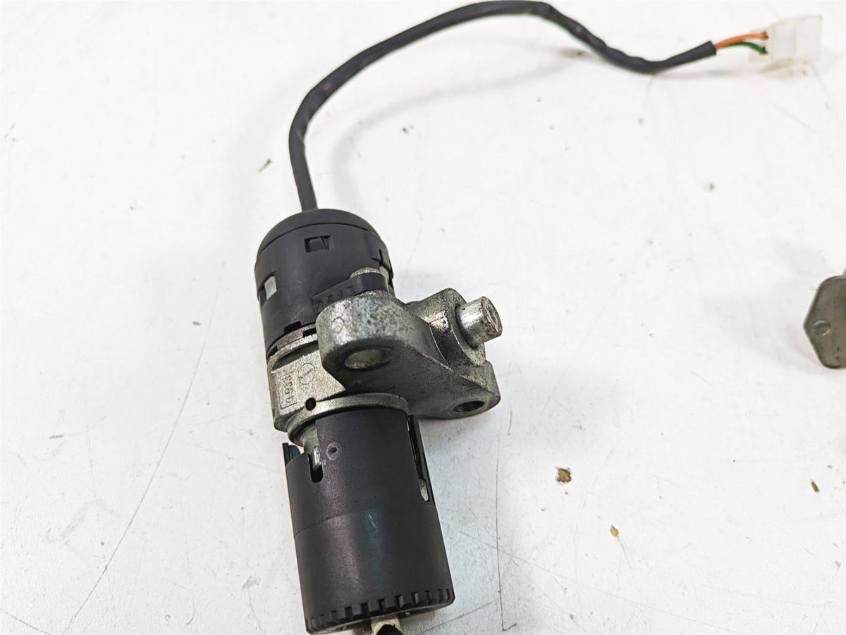 2013 Moto Guzzi V7 750 Stone Ignition Switch Key Lock Set GU32782510 883477 {{ shop.shopifyCountryName }} - Mototech271