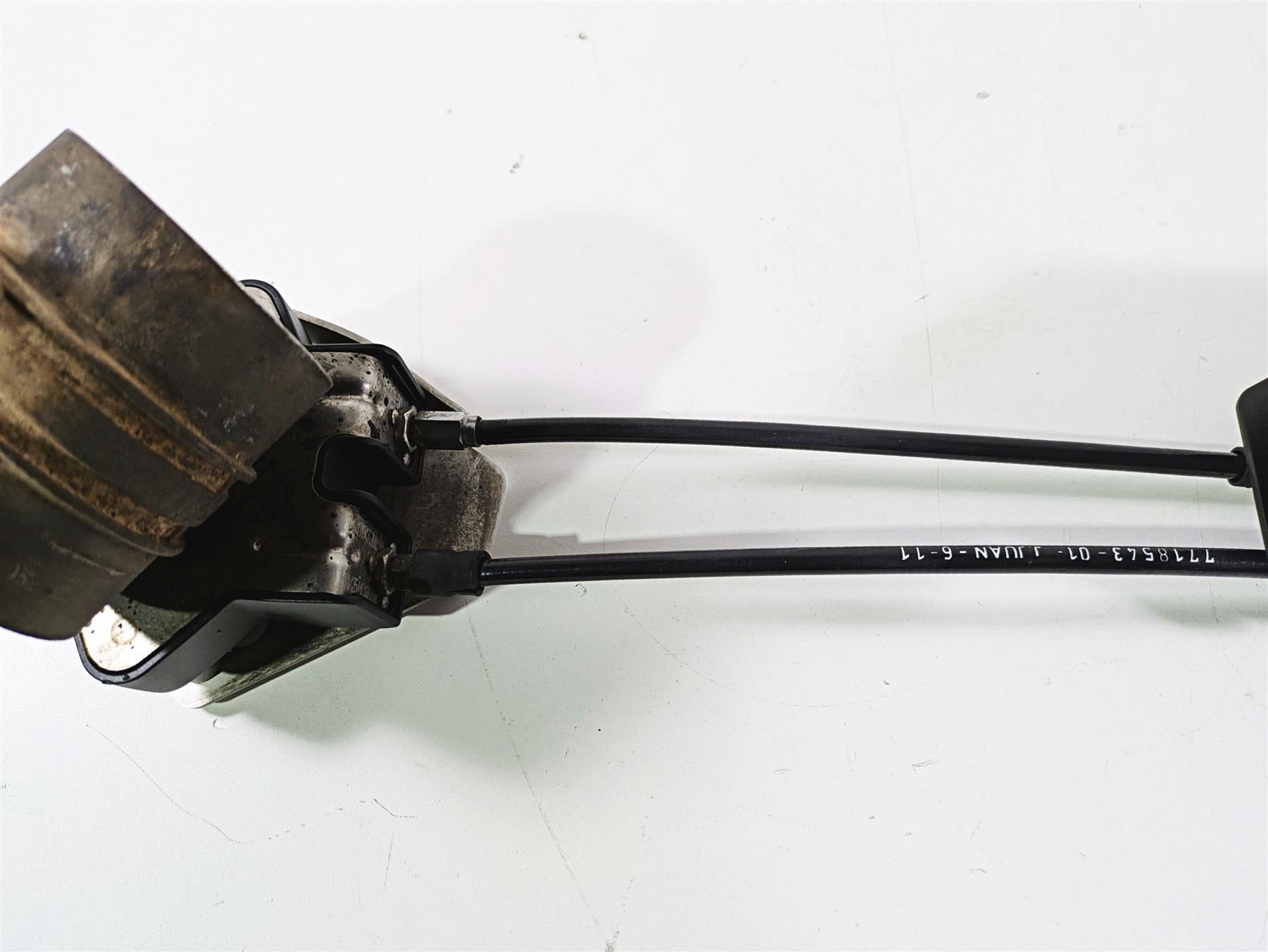 2012 BMW R1200R K27 Exhaust Header Flap & Servo Set 18518546552 18307712952 {{ shop.shopifyCountryName }} - Mototech271