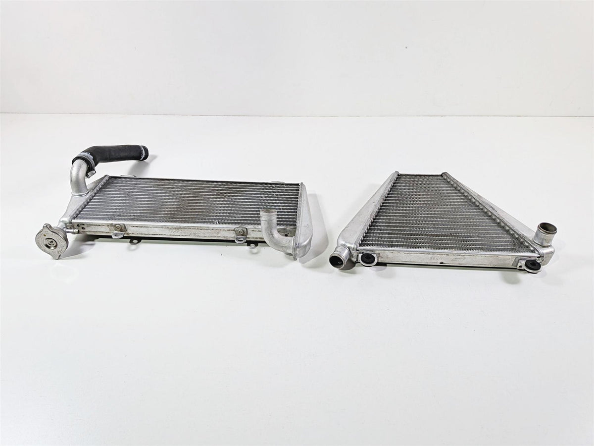2019 Ducati 959 Panigale Upper & Lower Radiator Set - No Leaks 54841201A {{ shop.shopifyCountryName }} - Mototech271