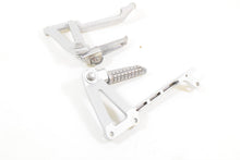 Load image into Gallery viewer, 2006 Kawasaki EX250R EX250 R Ninja Rear Passenger Footpeg Foot Peg 35063-0084
