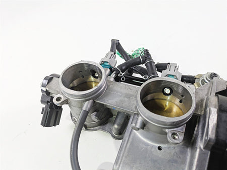 2014 Yamaha YZFR1 R1 RN22 Mikuni Throttle Body Bodies 1KB-13750-00-00 {{ shop.shopifyCountryName }} - Mototech271