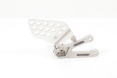 2004 Honda CBR1000RR CBR1000 RR Left Rider Footpeg Foot Peg Rest 50700-MEL-000 {{ shop.shopifyCountryName }} - Mototech271