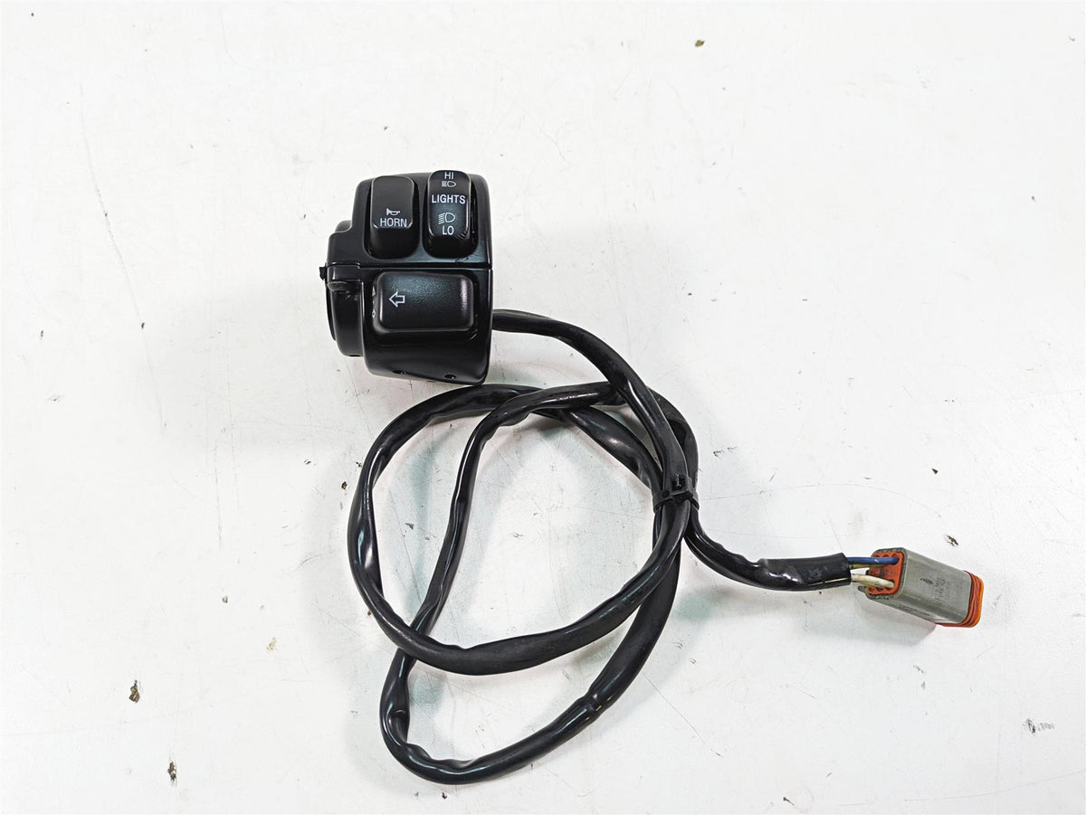 2000 Harley FXSTS Softail Springer Left Hand Control Switch 71682-06A 71685-06A {{ shop.shopifyCountryName }} - Mototech271