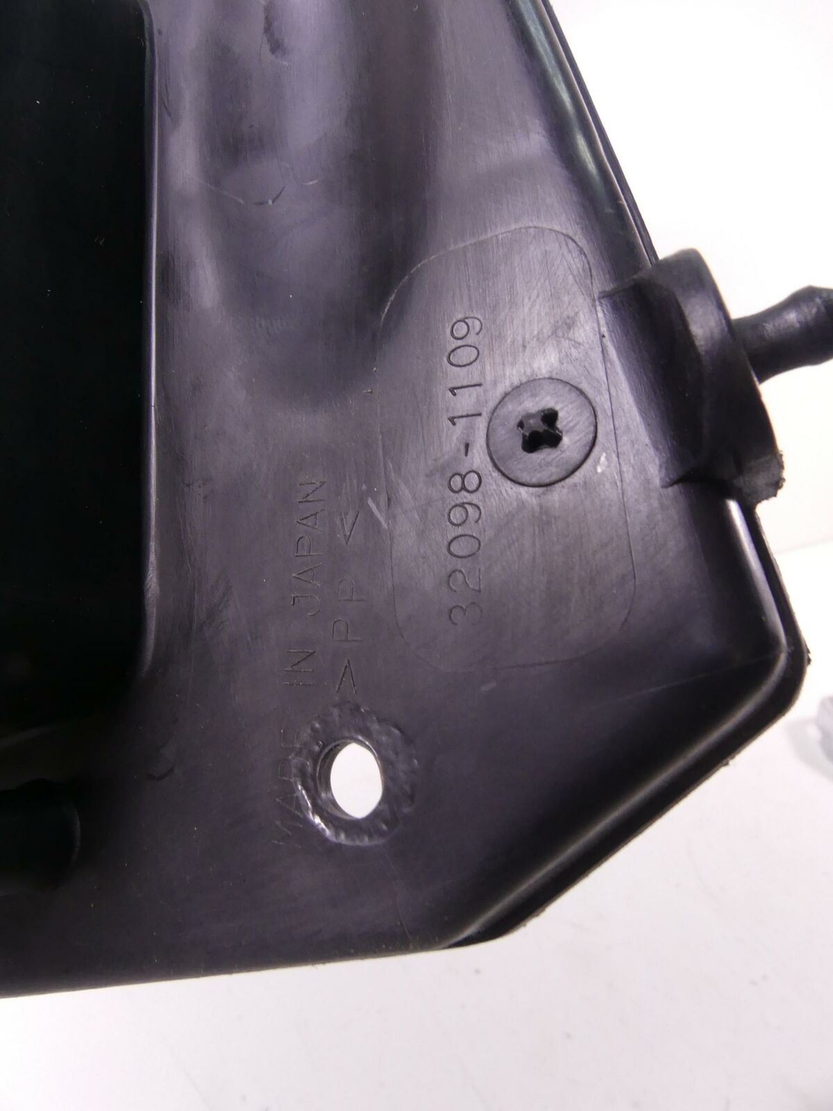 2001 Kawasaki VN1500 Vulcan C Tool Box Housing W/ Tools 32098-1109 {{ shop.shopifyCountryName }} - Mototech271