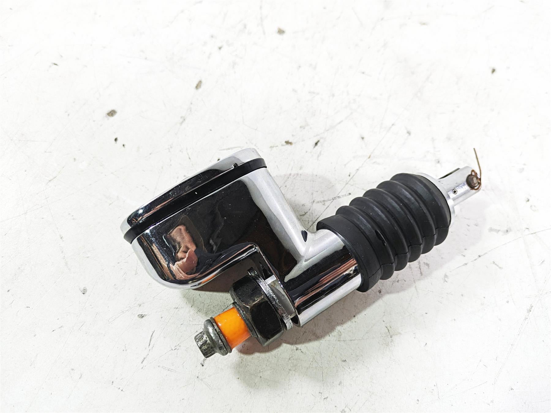 2002 Harley FLSTC Softail Heritage Chrome Rear Brake Master Cylinder 41755-99 {{ shop.shopifyCountryName }} - Mototech271