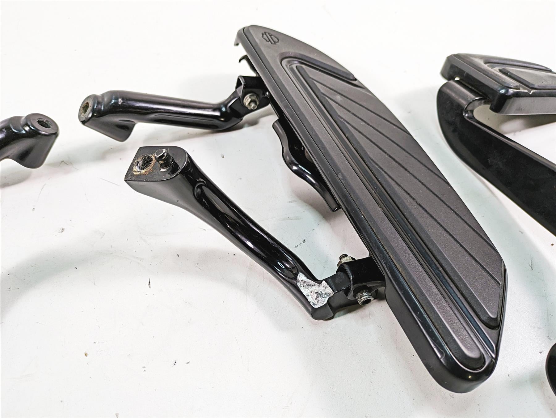 2018 Harley Touring FLHXSE CVO Street Glide Airflow Front Floor Board Set 50501265 {{ shop.shopifyCountryName }} - Mototech271