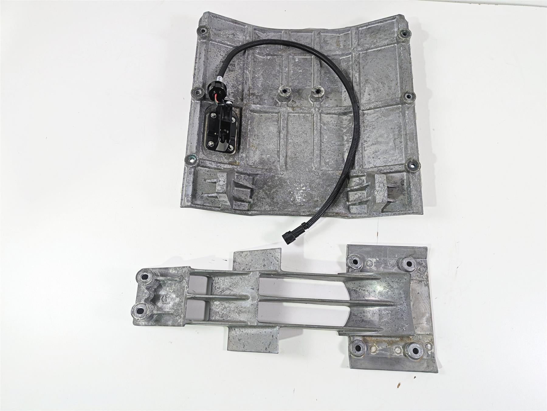 2018 Kawasaki Ultra 310 X Rear Skid Riding Plate & Speed Sensor Set 59446-3760 {{ shop.shopifyCountryName }} - Mototech271