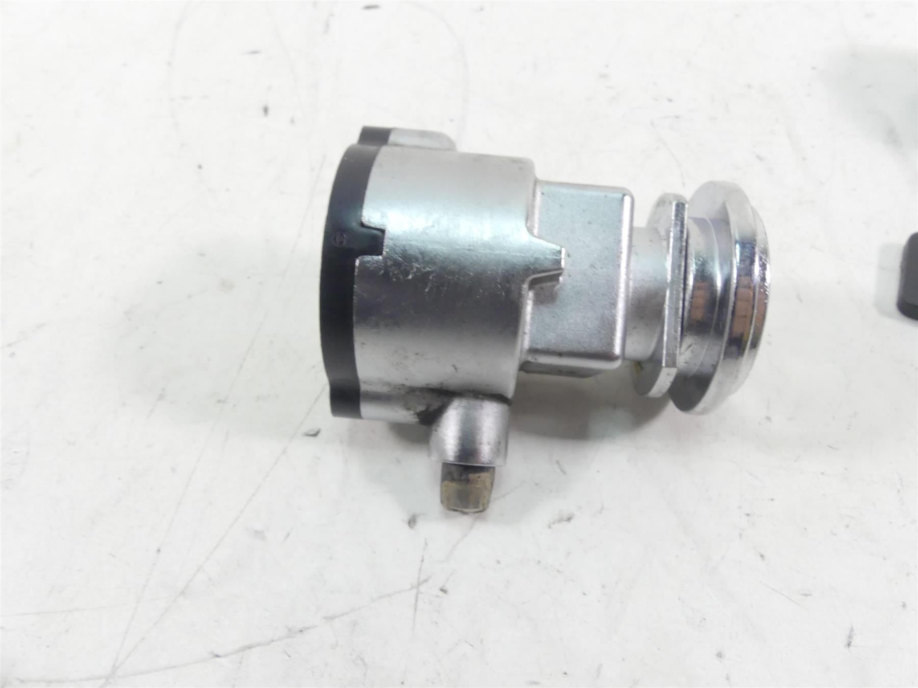 2009 Harley FXDF Dyna Fat Bob Ignition Switch Steering Lock Key Set 71430-06B {{ shop.shopifyCountryName }} - Mototech271