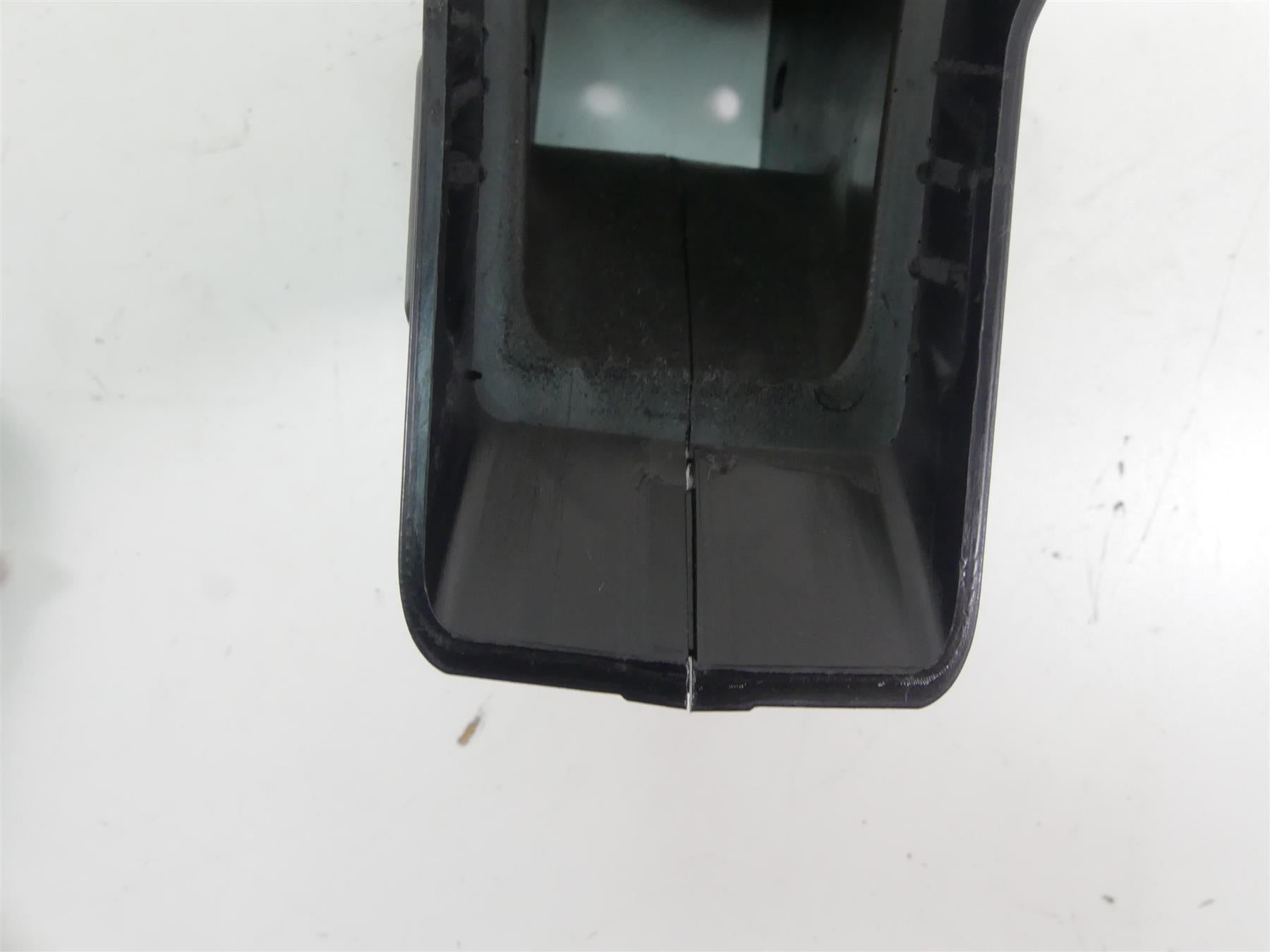 2018 BMW S1000RR K46 Front Center Air Duct Ram Scoop 13718388525 8564533 {{ shop.shopifyCountryName }} - Mototech271
