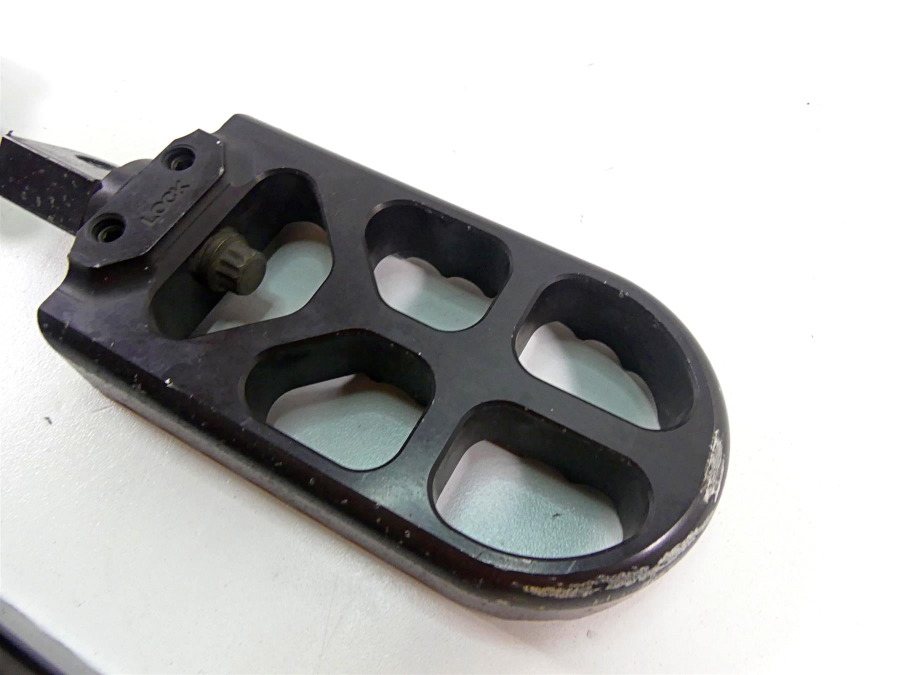 2014 Harley Dyna FXDB Street Bob Joker Machine Adjustable Footpeg Set 08-56-1 {{ shop.shopifyCountryName }} - Mototech271