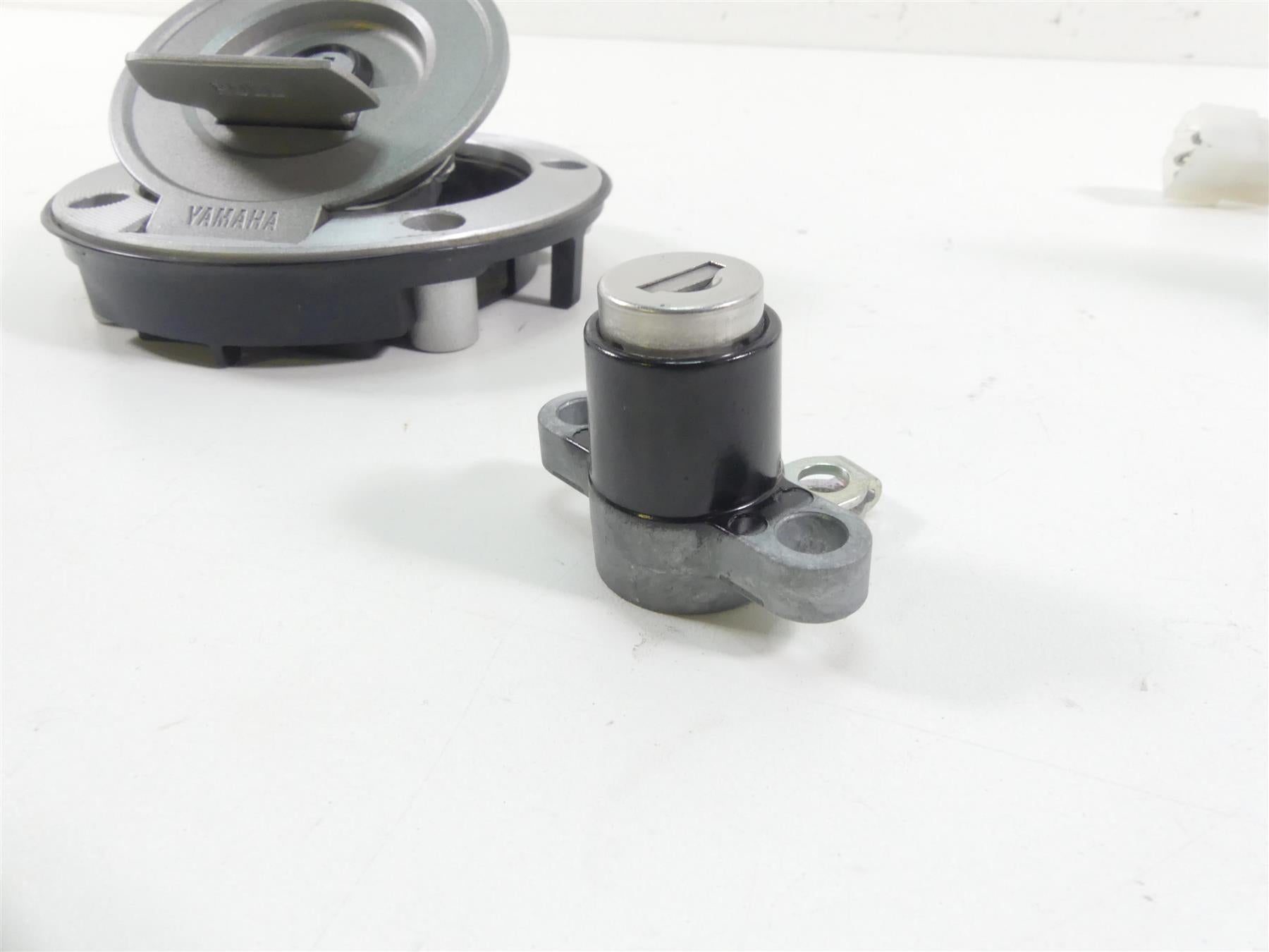 2009 Yamaha XV1700 Road Star Warrior Ignition Switch + Key -Read 5PX-82501-10-00 {{ shop.shopifyCountryName }} - Mototech271