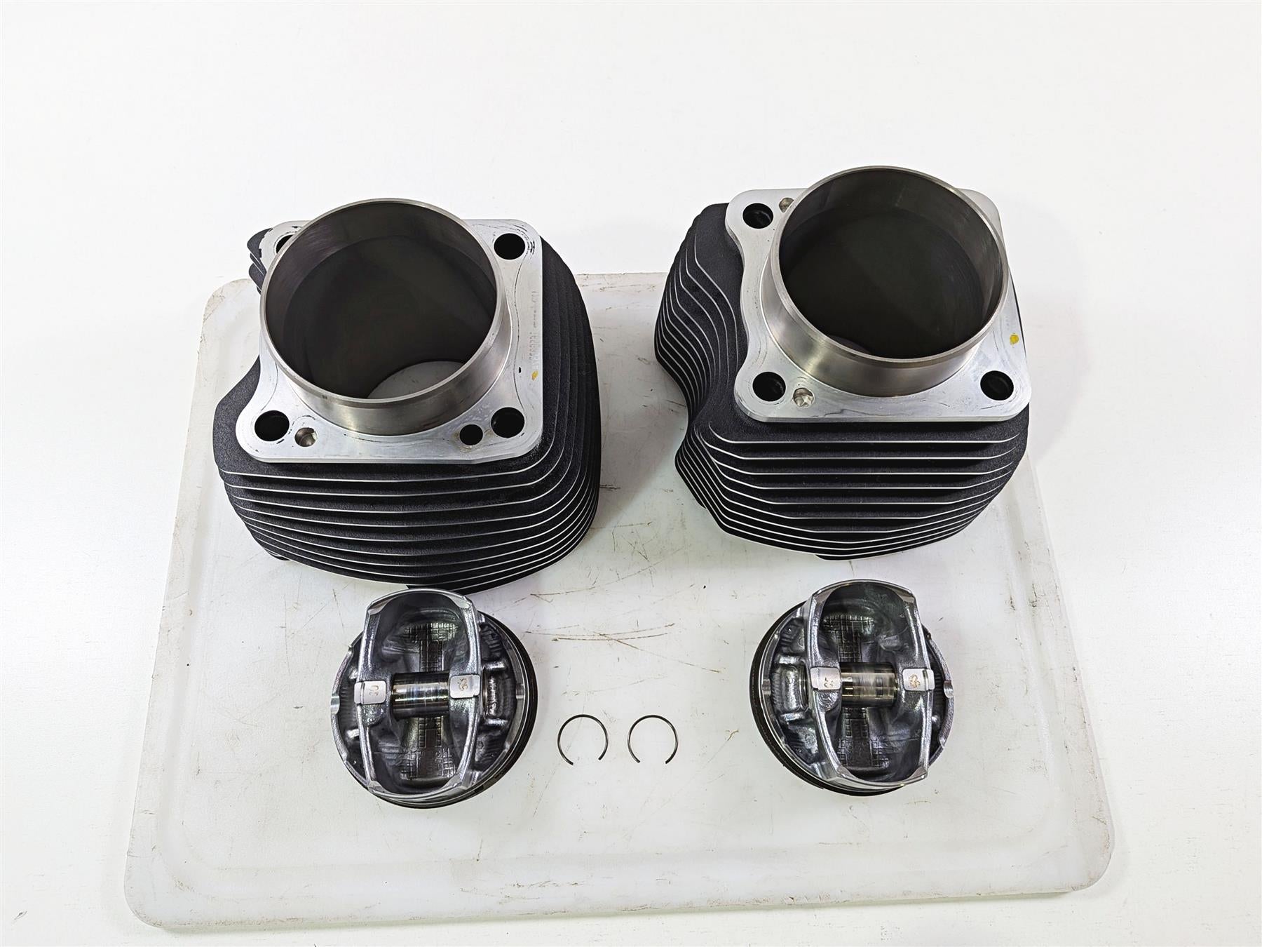 2024 Harley Softail FXLRST Low Rider Cylinder & Piston Set 117ci M8 3k 16800387 {{ shop.shopifyCountryName }} - Mototech271