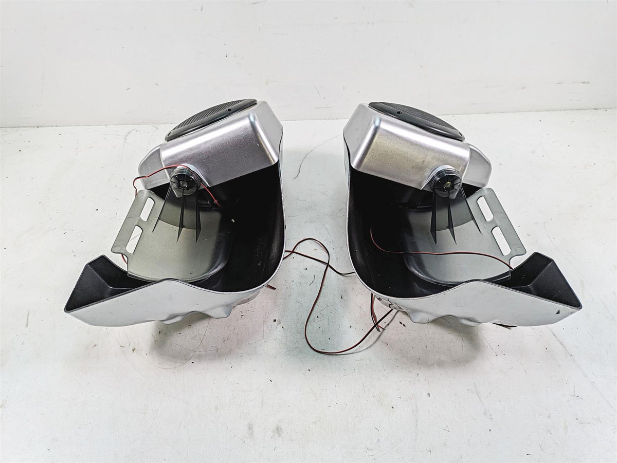 2010 Harley Touring FLHTCU Electra Glide Lower Vented Speaker Fairings Set {{ shop.shopifyCountryName }} - Mototech271