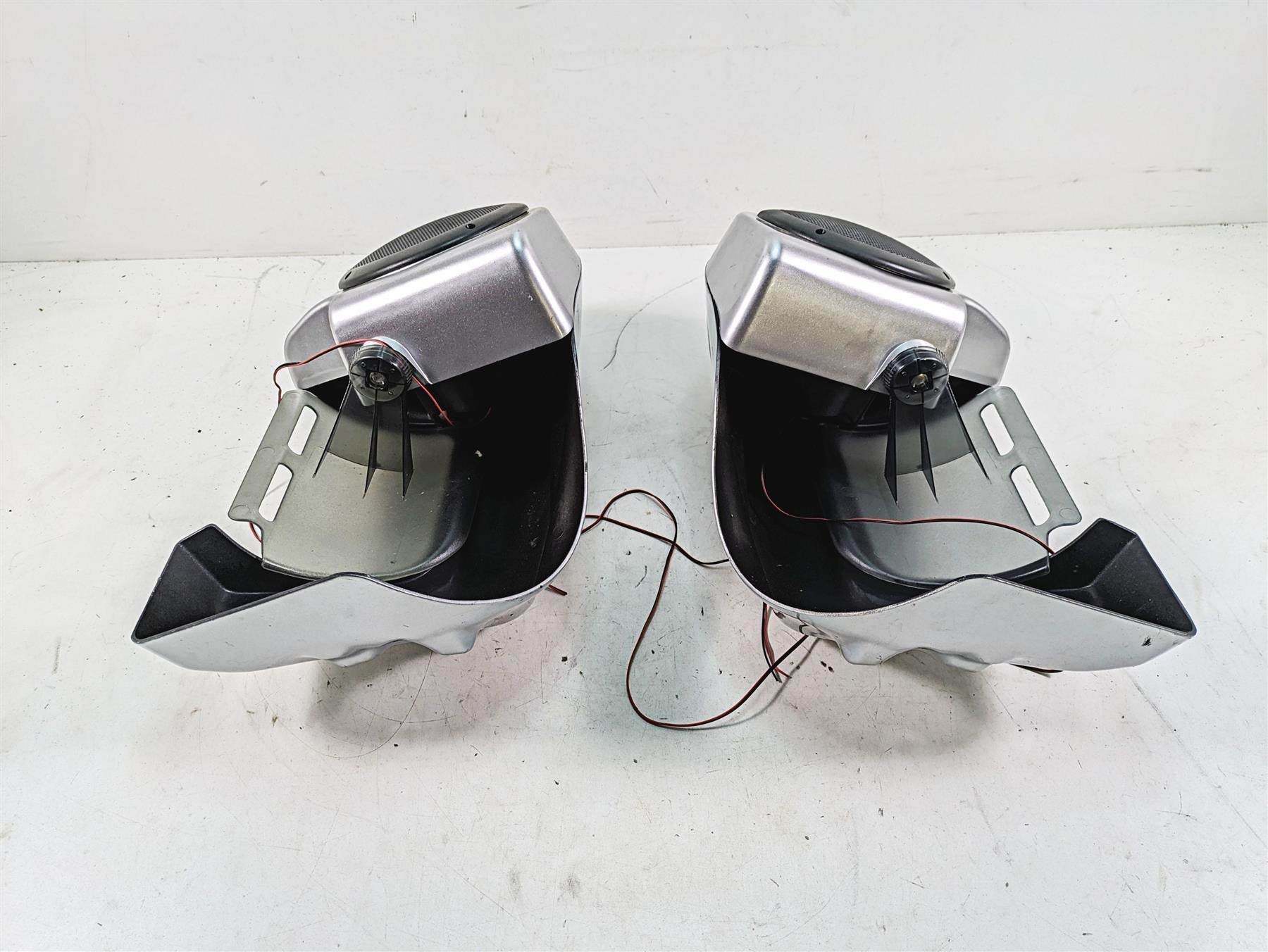 2010 Harley Touring FLHTCU Electra Glide Lower Vented Speaker Fairings Set {{ shop.shopifyCountryName }} - Mototech271
