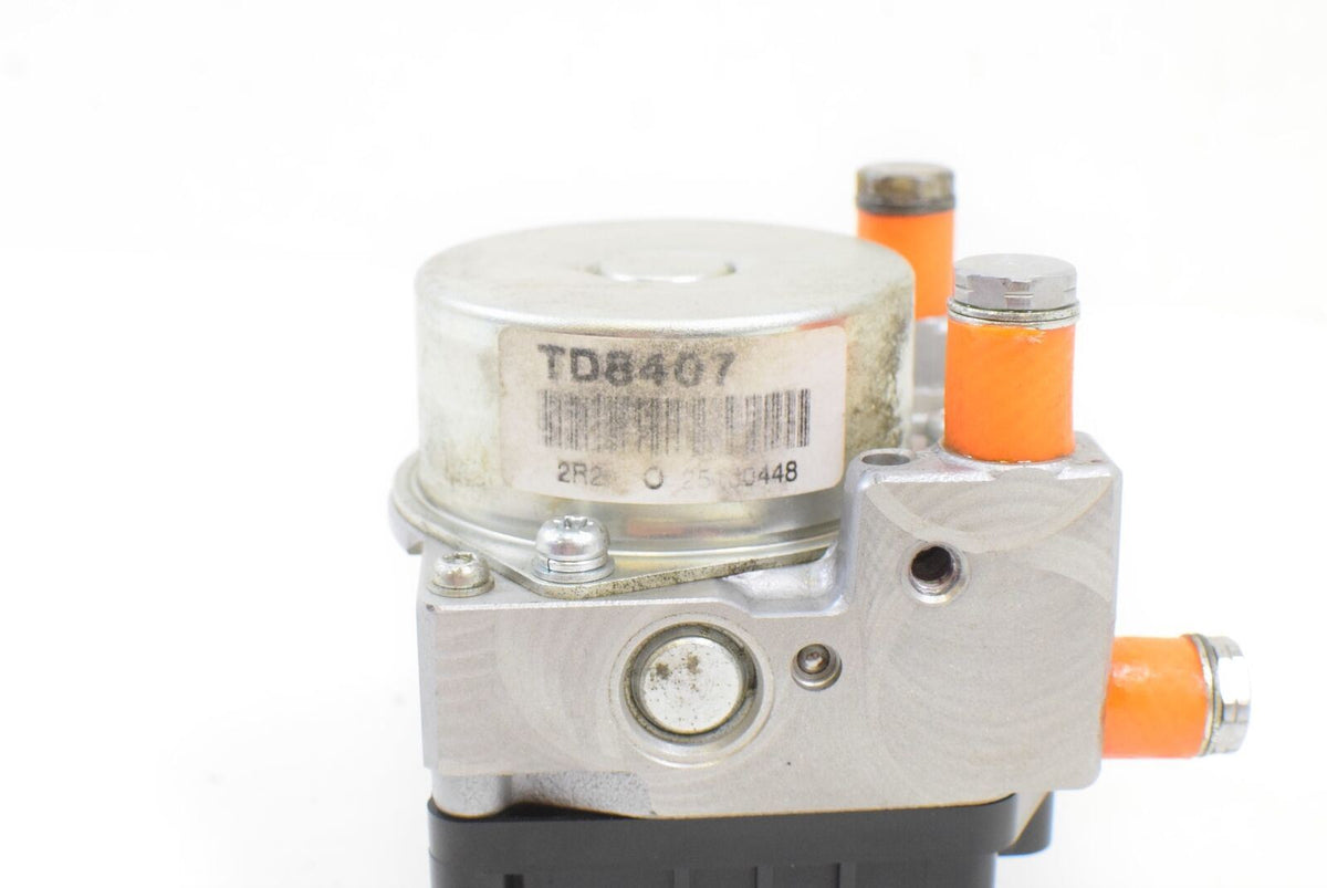 2013 Triumph Tiger 1215 Explorer XC Abs Brake Pump Module T2026066 {{ shop.shopifyCountryName }} - Mototech271