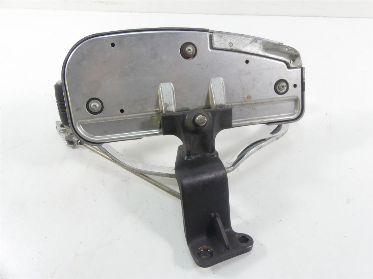 2007 Yamaha XVS1300 V-Star Left Floorboard Shifter Set 3D8-27410-00-00 {{ shop.shopifyCountryName }} - Mototech271