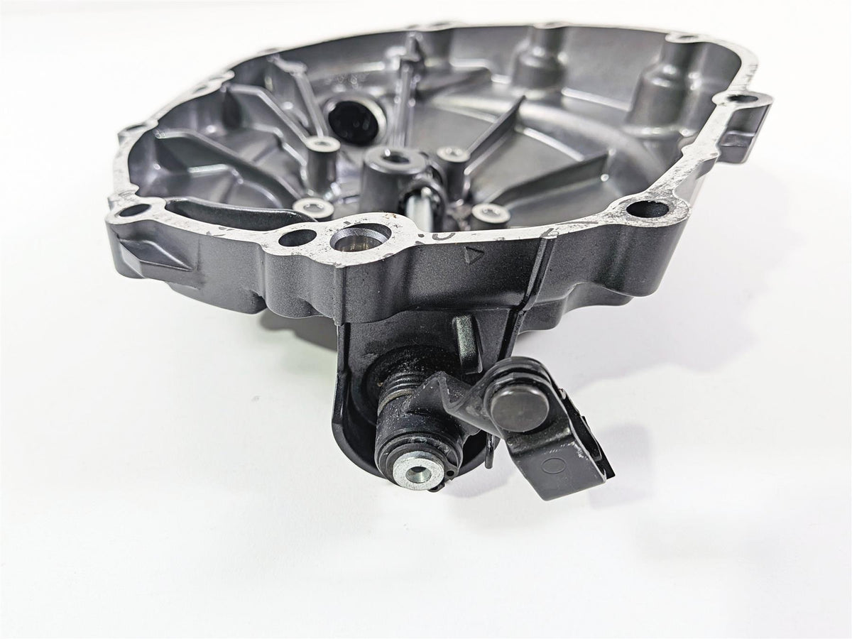 2023 Yamaha MT10 MTN1000 Engine Side Clutch Cover B5Y-15421-00-00 {{ shop.shopifyCountryName }} - Mototech271