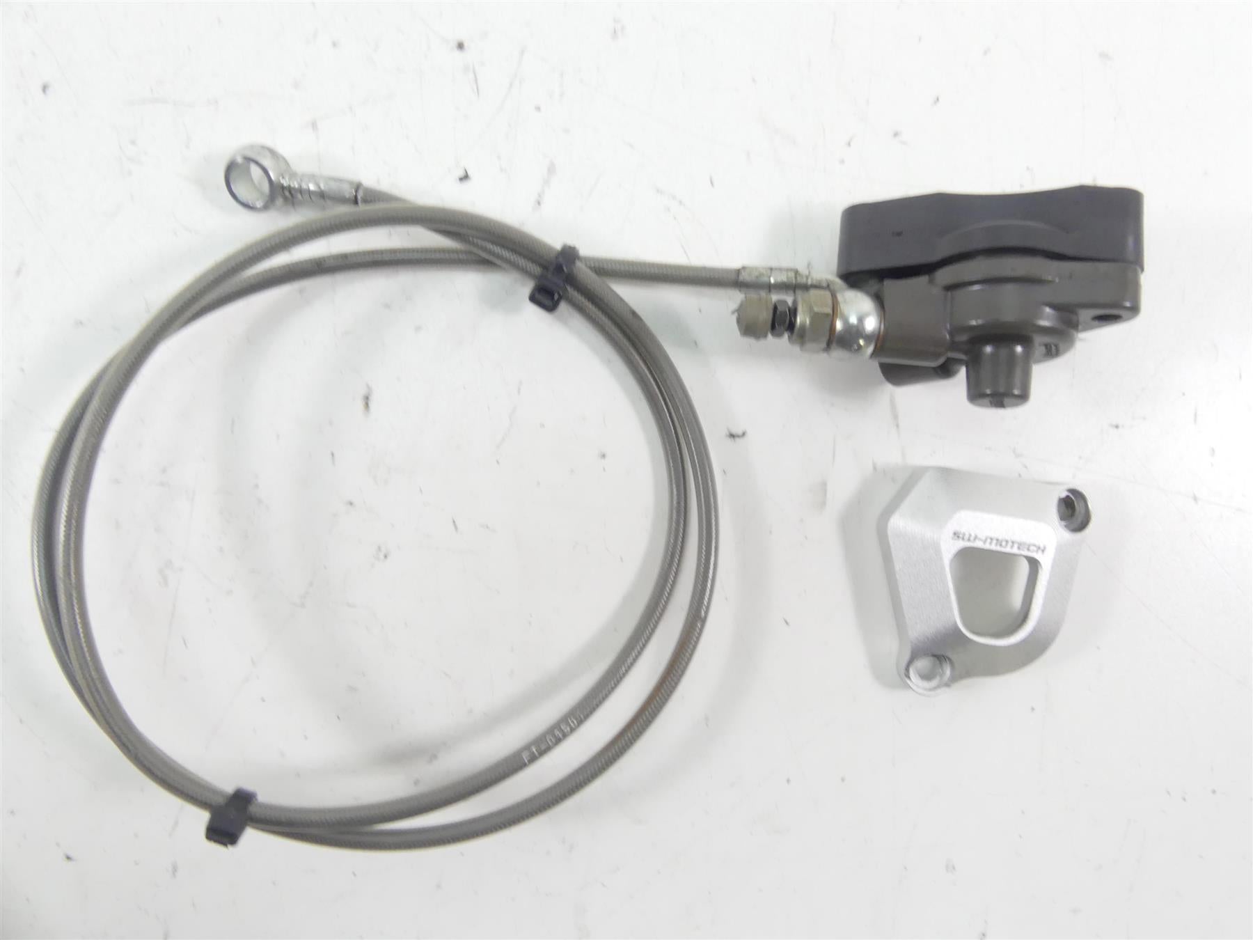 2015 KTM 1290R Super Duke Clutch Slave Cylinder SW Motech Cover Set 60032061244 {{ shop.shopifyCountryName }} - Mototech271