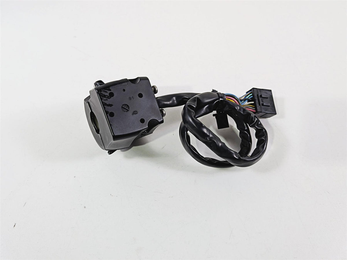 2013 Victory Vision Tour Left Hand Windshield Light Control Switch 4011993 {{ shop.shopifyCountryName }} - Mototech271