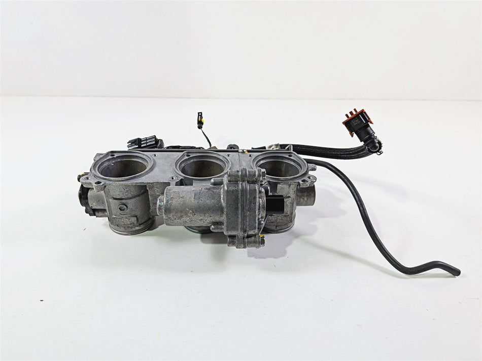 2019 Triumph Speed Triple RS 1050 Keihin Throttle Bodies & Injectors T1243540 {{ shop.shopifyCountryName }} - Mototech271