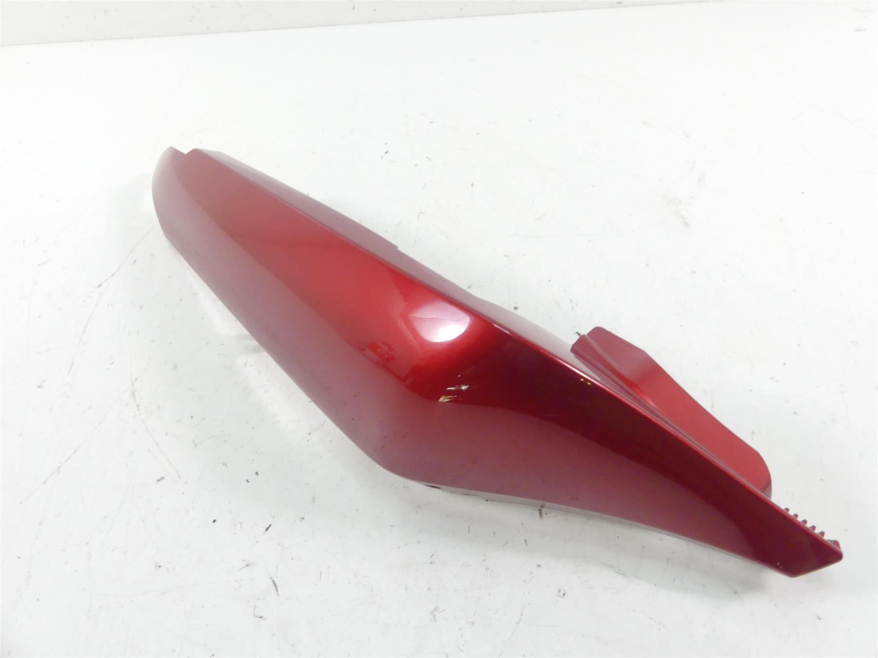 2008 Yamaha FZ1 Fazer Rear Right Red Tail Side Cover Fairing 3C3-2472K-00