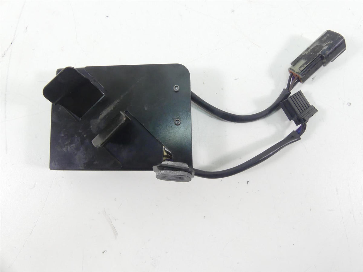 2011 Harley VRSCF Muscle Rod Rear Turn Signal Module Unit 69457-09 {{ shop.shopifyCountryName }} - Mototech271