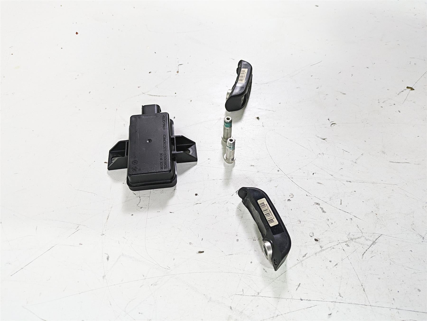 2014 BMW R1200 RT RTW K52 Rdc Module Tire Sensor Set 36318532732 65758546222 {{ shop.shopifyCountryName }} - Mototech271
