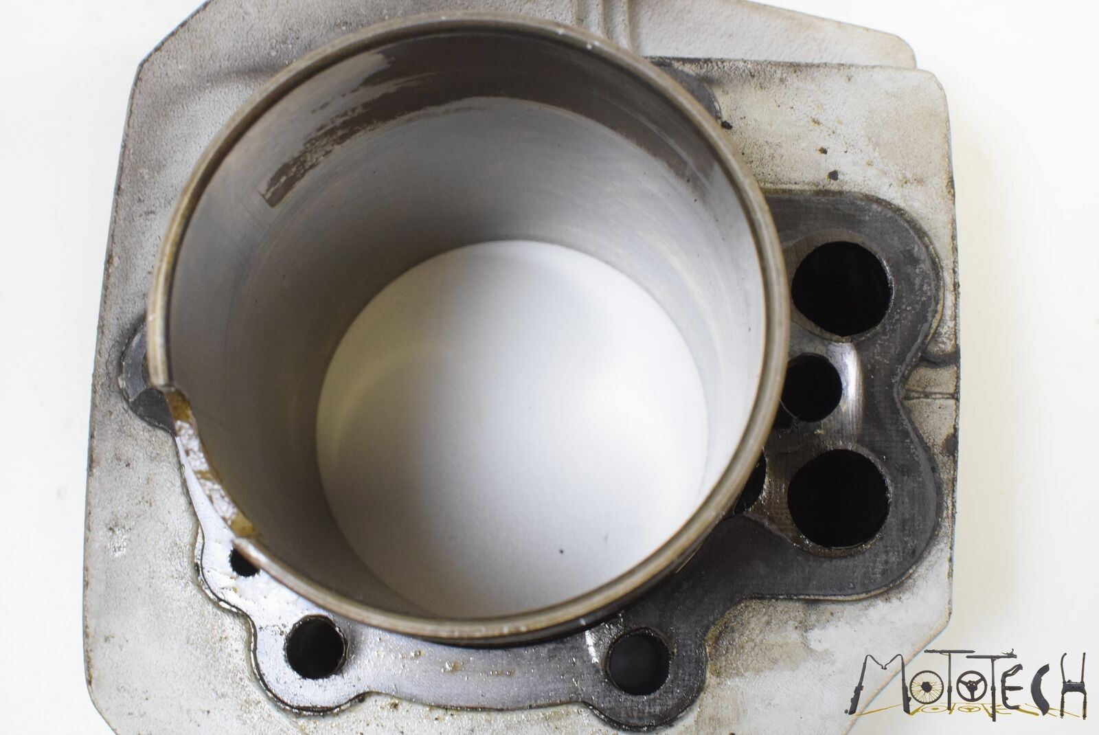 1998 Moto Guzzi V11 1100 California EV Right Cylinder Piston GU30060060 {{ shop.shopifyCountryName }} - Mototech271