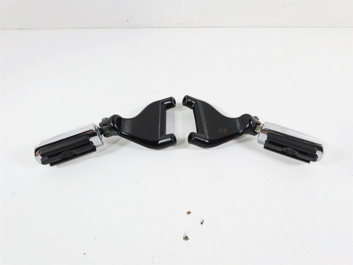 2006 Harley Sportster XL883 Low Passenger Foot Peg Set Chrome 49314-04 49315-04 {{ shop.shopifyCountryName }} - Mototech271