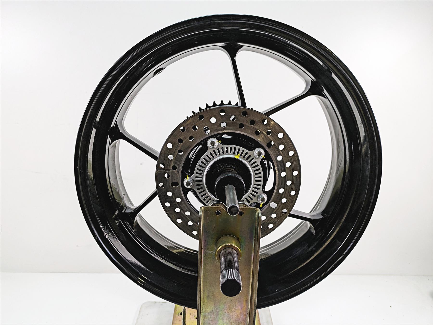 2020 Aprilia Tuono V4 Factory Straight Rear Wheel Rim 17x6 898255 {{ shop.shopifyCountryName }} - Mototech271
