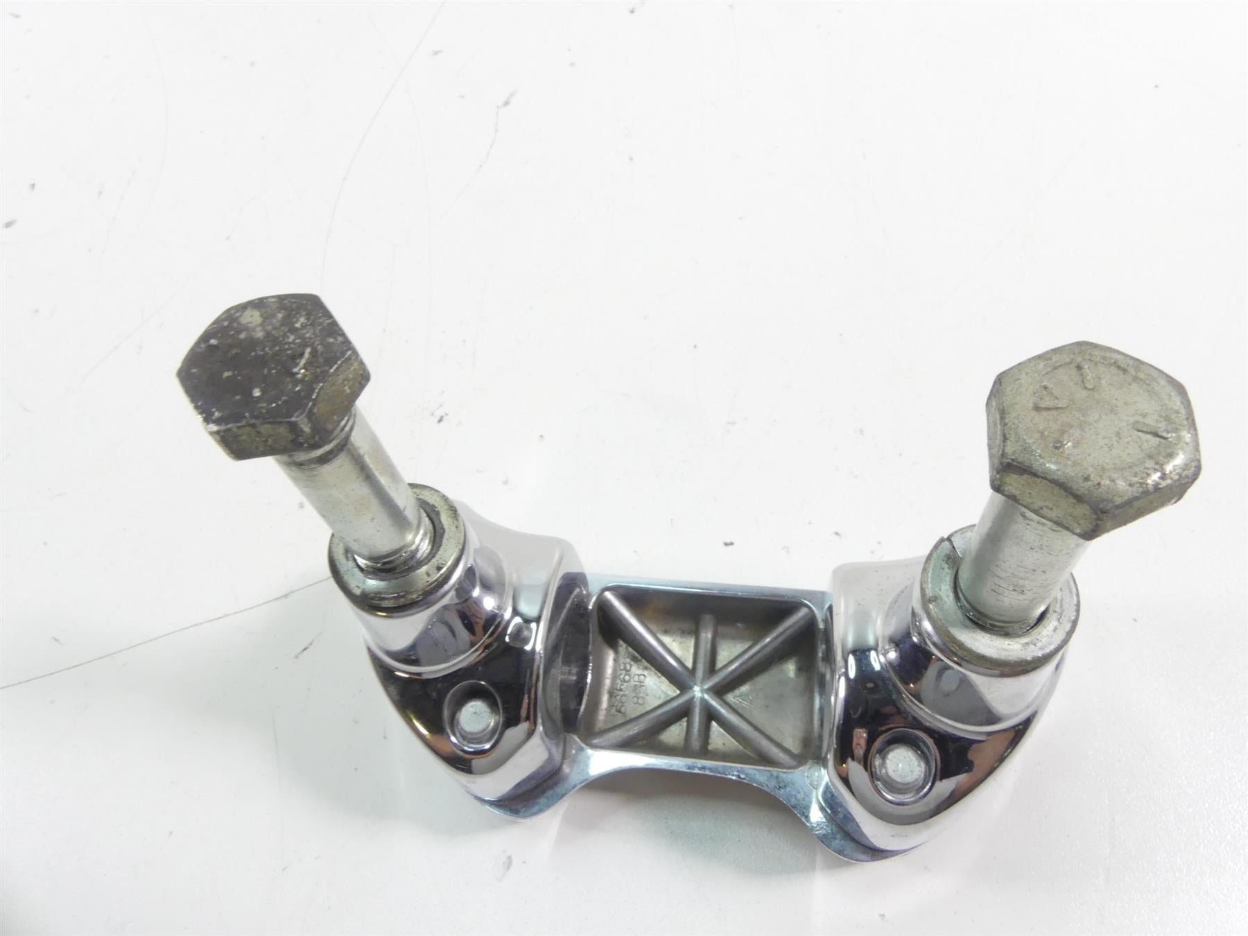 2004 Harley Softail FLSTFI Fat Boy Handlebar Handle Bar Riser Set 56567-86B {{ shop.shopifyCountryName }} - Mototech271