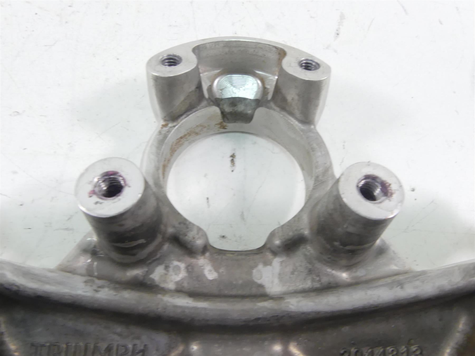 2017 Triumph Thruxton 1200 R Upper Triple Tree Steering Head 52mm T2044813 {{ shop.shopifyCountryName }} - Mototech271