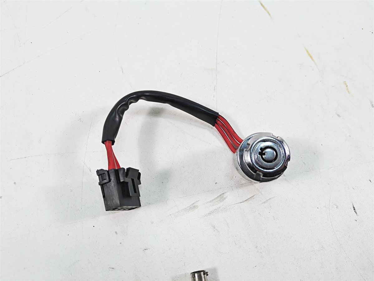 2000 Harley Dyna FXDL Low Rider Ignition Switch Key Lock Set 71421-90B 71428-90B {{ shop.shopifyCountryName }} - Mototech271