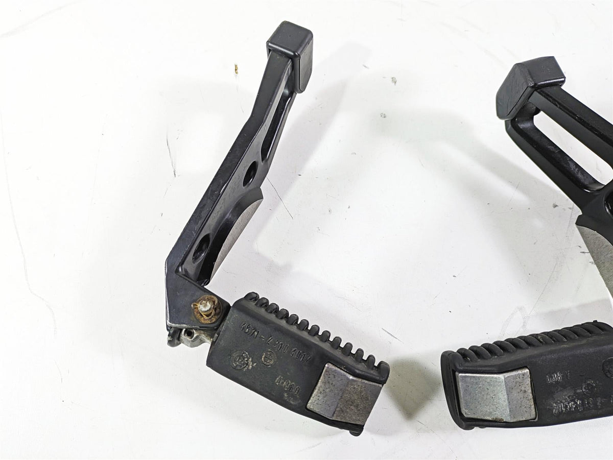 2004 BMW R1150GS R21 Passenger Footpeg Foot Peg Set 46712314761 46712314762 {{ shop.shopifyCountryName }} - Mototech271