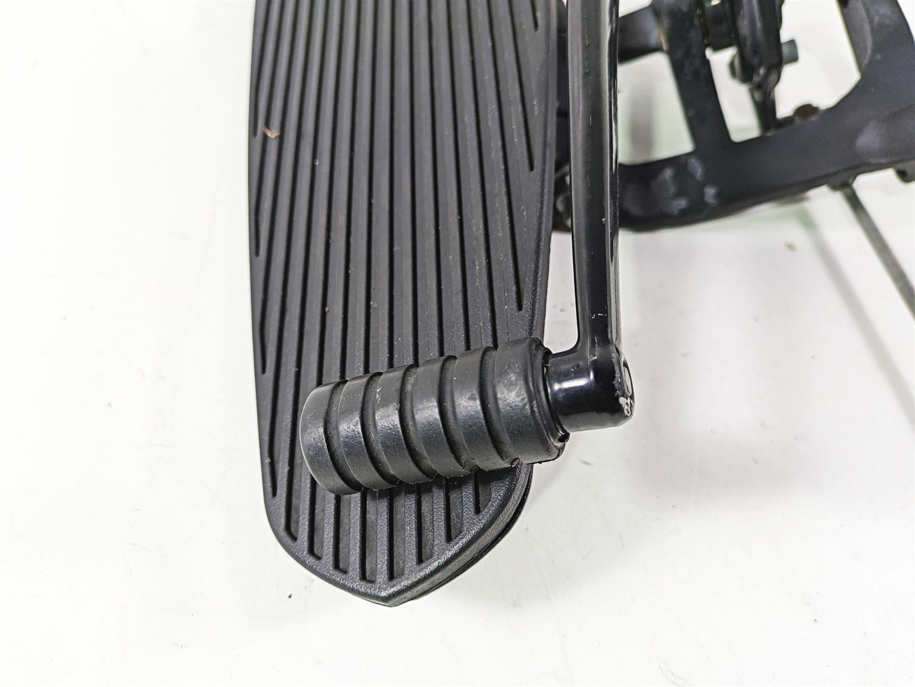 2018 Indian Chieftain Dark Horse Front Left Floor Board &Shifter 5138351 5138405 {{ shop.shopifyCountryName }} - Mototech271