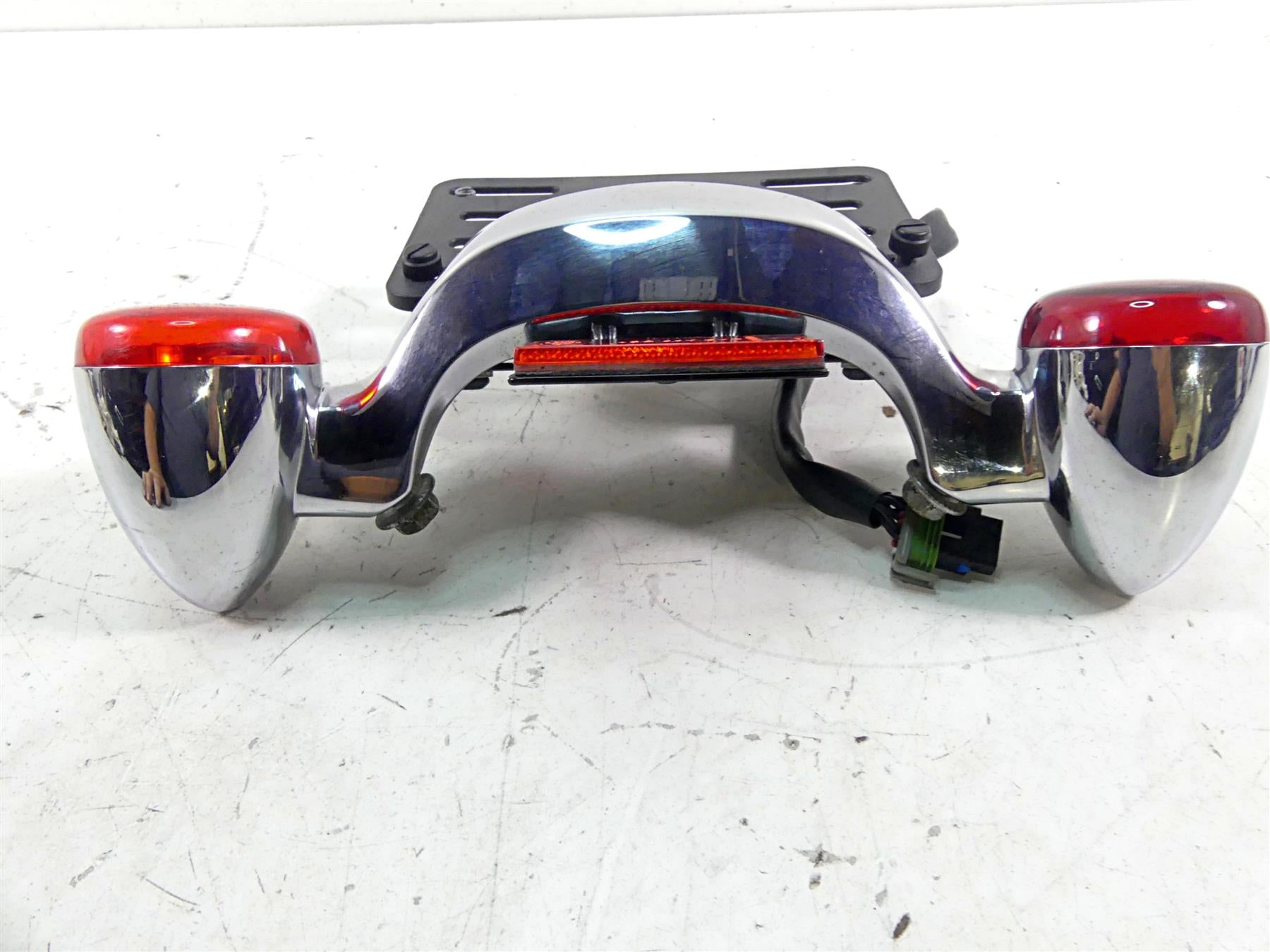 2015 Harley Touring FLHXS Street Glide Rear Blinker Turn Signal Bar 73314-10 {{ shop.shopifyCountryName }} - Mototech271