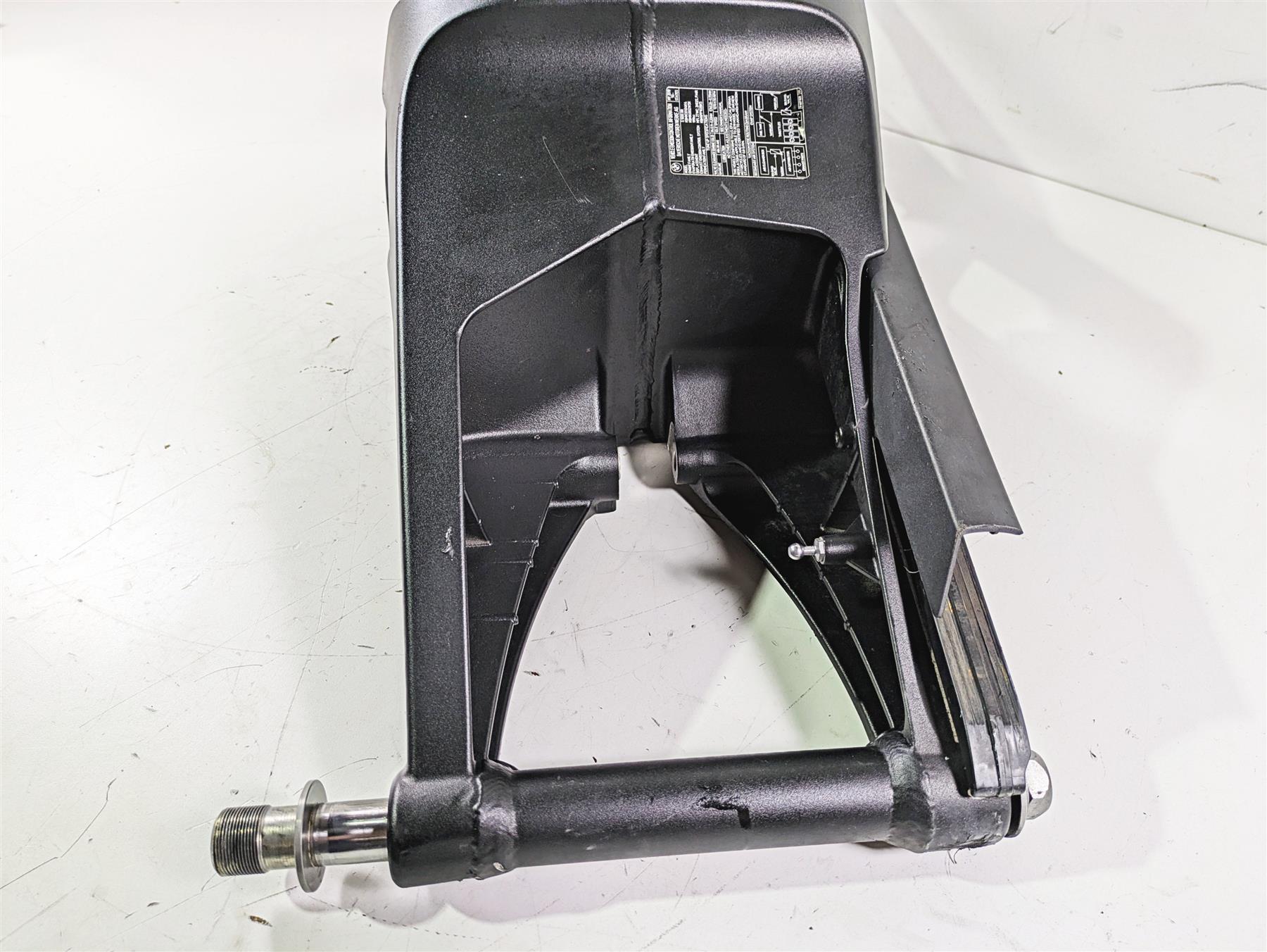 2019 BMW S1000XR K49 Swingarm Swing Arm & 28mm Rear Axle 33358560101 {{ shop.shopifyCountryName }} - Mototech271