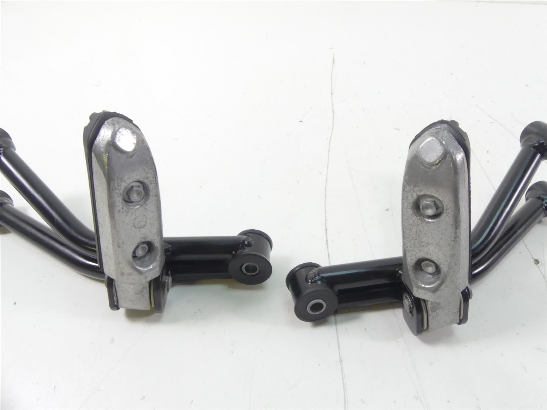 2016 Moto Guzzi V7 II Special 750 Rear Passenger Footpeg Set 2B000349 2B000348 {{ shop.shopifyCountryName }} - Mototech271