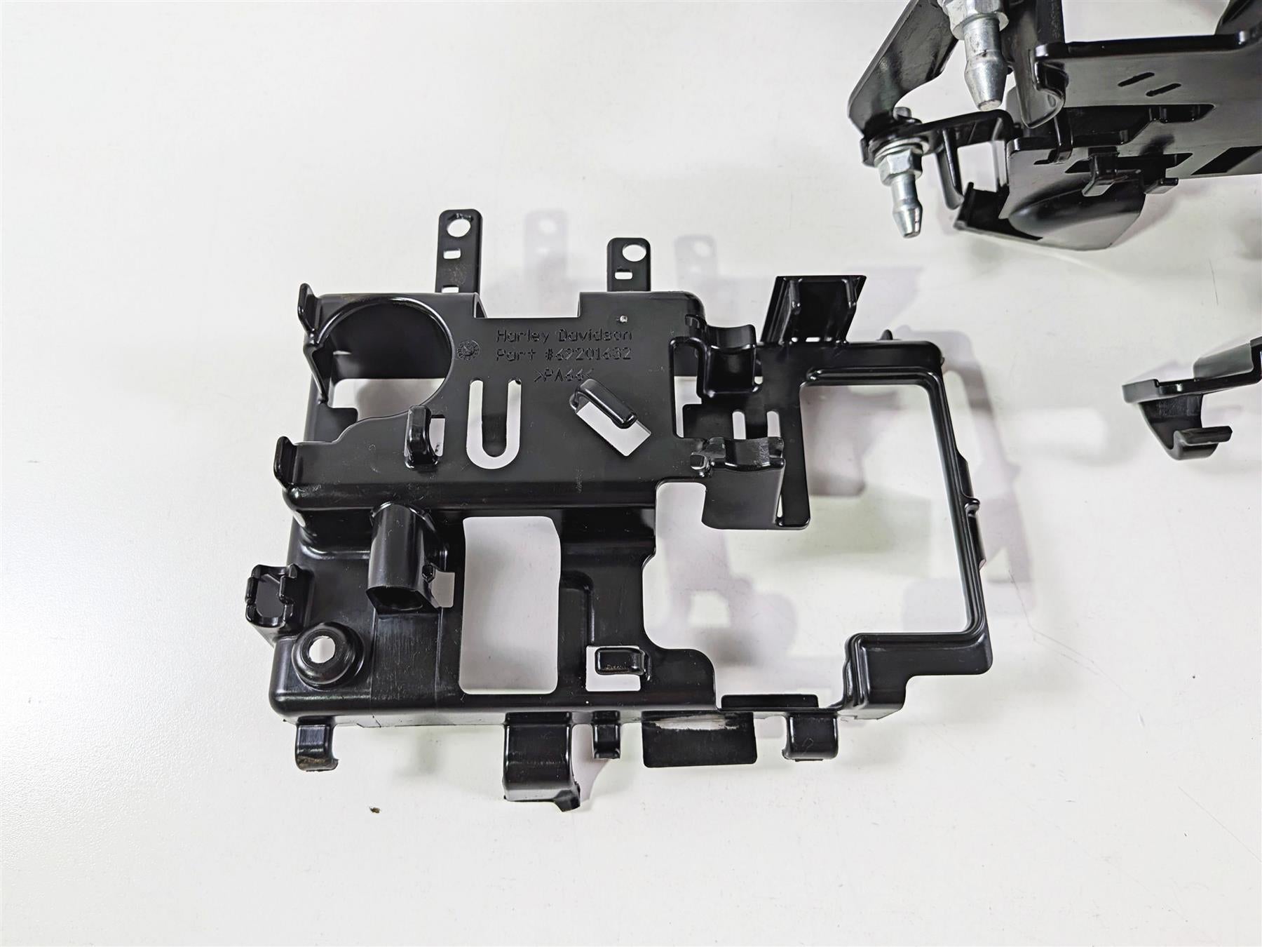 2024 Harley Softail FXLRST Low Rider Battery & Electrical Holder - Read 69201632 {{ shop.shopifyCountryName }} - Mototech271