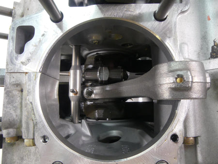 2004 Aprilia RSV1000 R Mille Engine Bottom End Crank Case Shaft Set AP0296961 {{ shop.shopifyCountryName }} - Mototech271