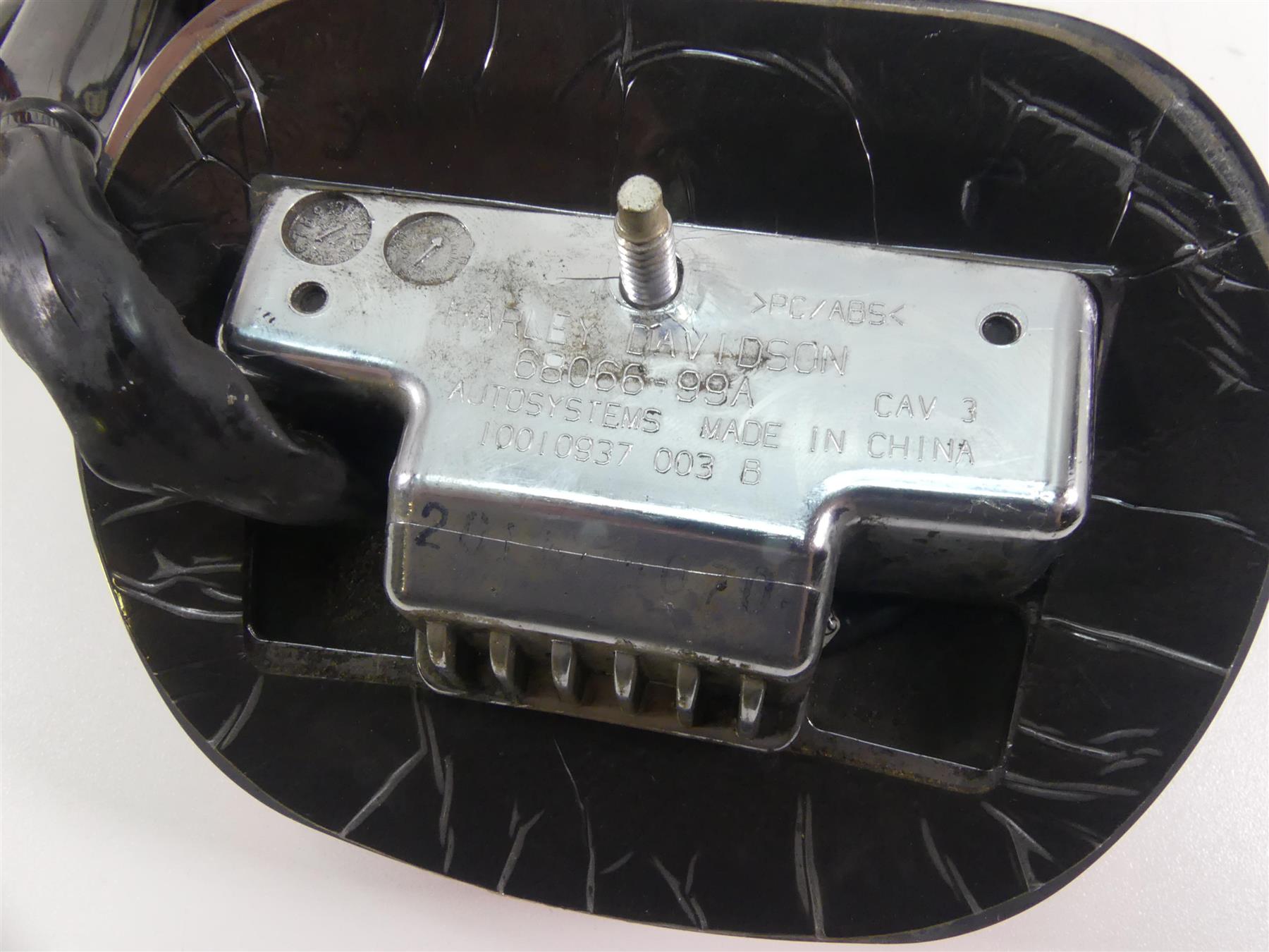 2016 Harley Touring FLHTP Electra Glide Taillight Tail Light & Wiring 68140-04 {{ shop.shopifyCountryName }} - Mototech271