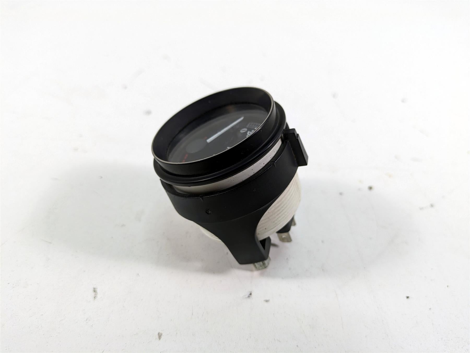 2006 Harley Touring FLHTCUI Electra Glide Air Temperature Temp Gauge 75109-96C {{ shop.shopifyCountryName }} - Mototech271